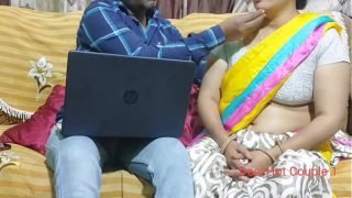 Hot Maa beta chudai video Hindi mein